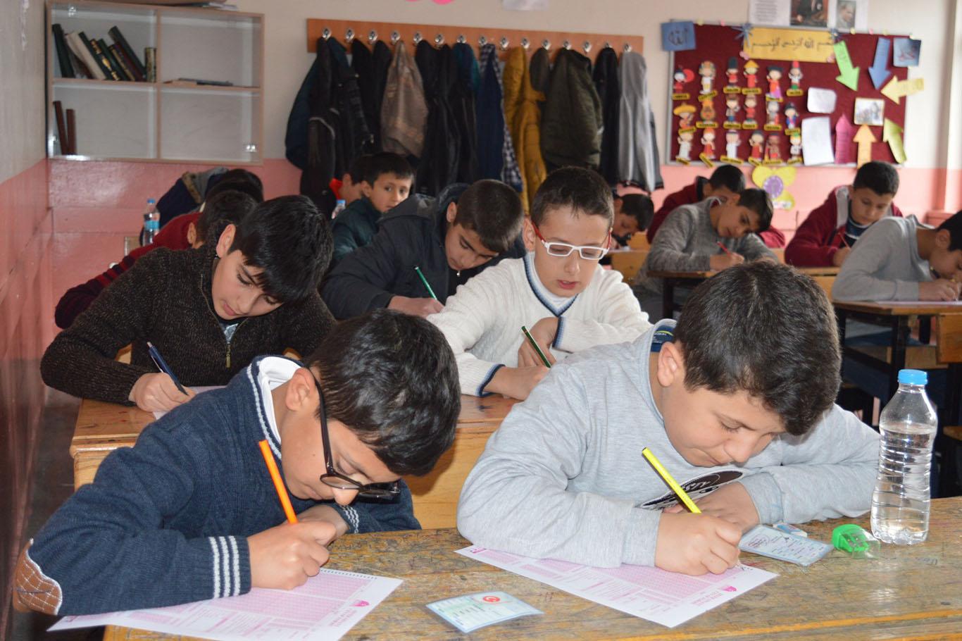Bitlis’teki Siyer Sınavı’nda 29 kişi ödül kazandı